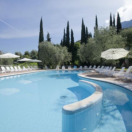 Villaggio Albergo Casa E Lago Brenzone sul Garda Luaran gambar